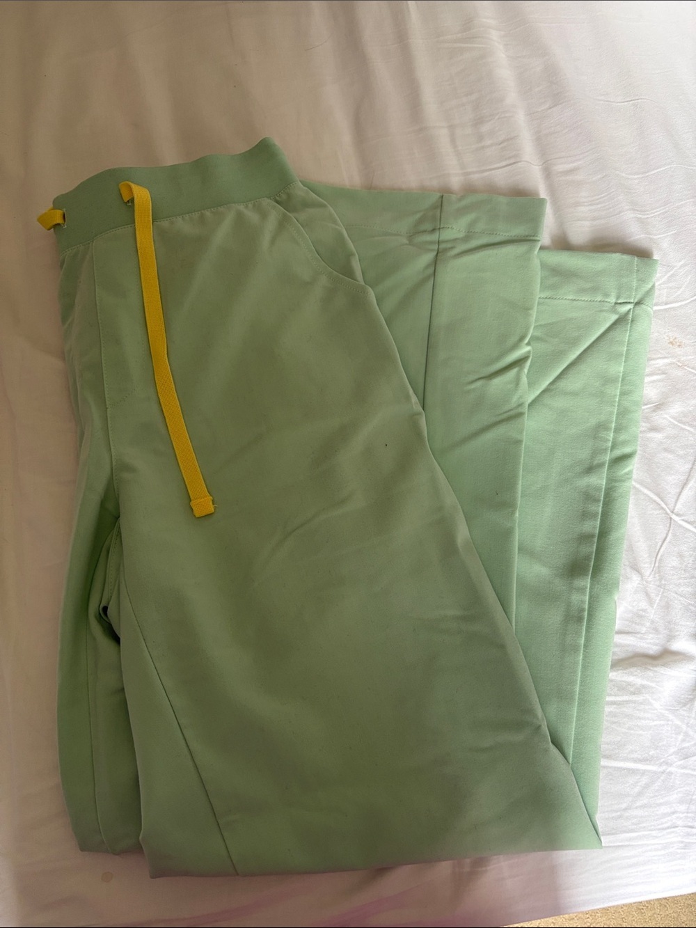 Garde Malade High Waisted Wide Leg Scrub Pants - Picture 1 of 3